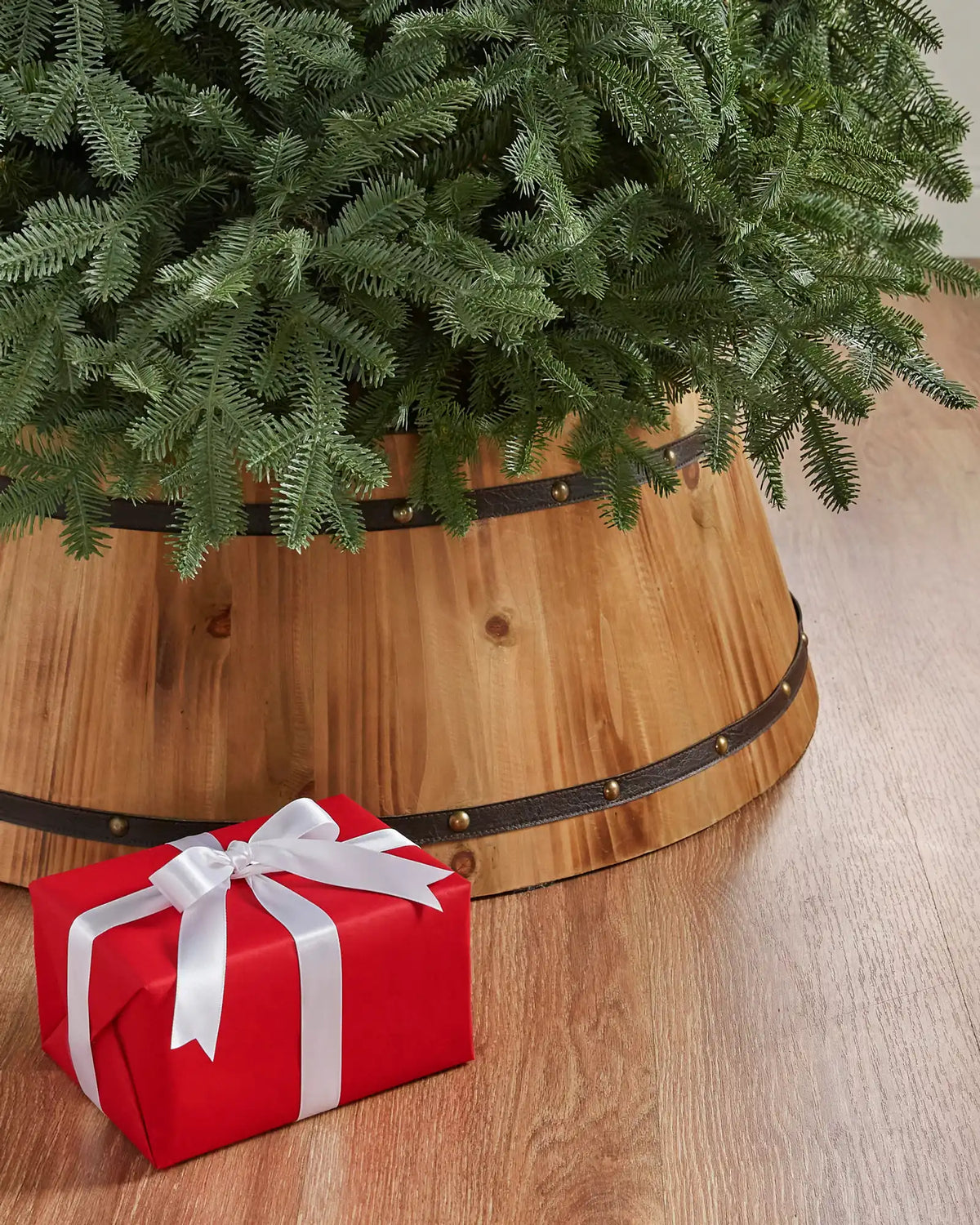 Wooden Barrel Christmas Tree Collars