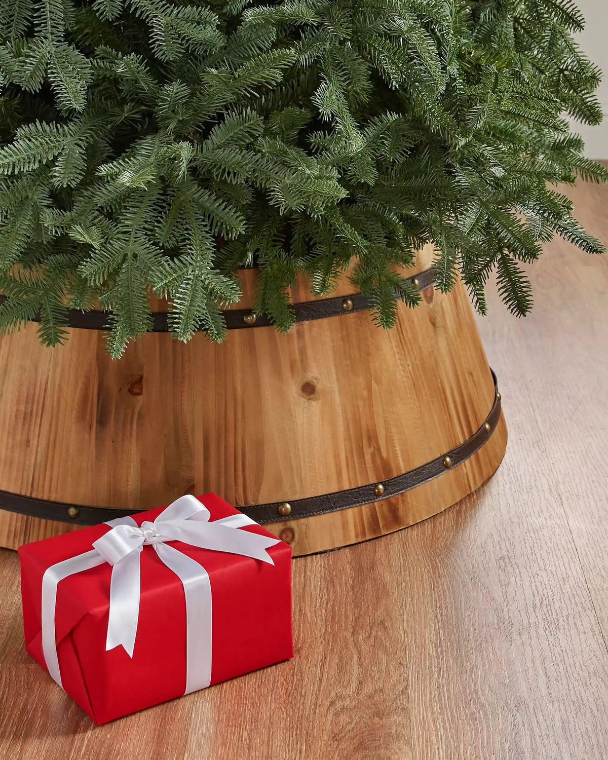 Wooden Barrel Christmas Tree Collars
