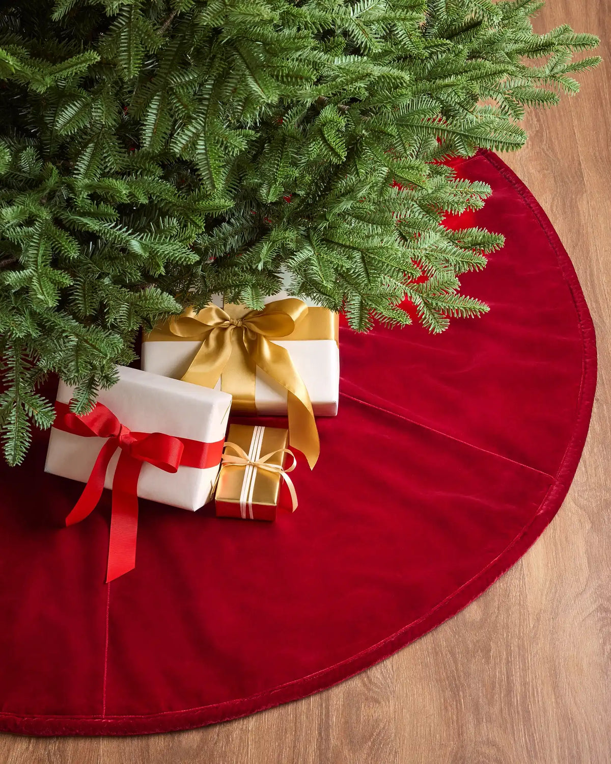 Luxe Velvet Christmas Tree Skirt