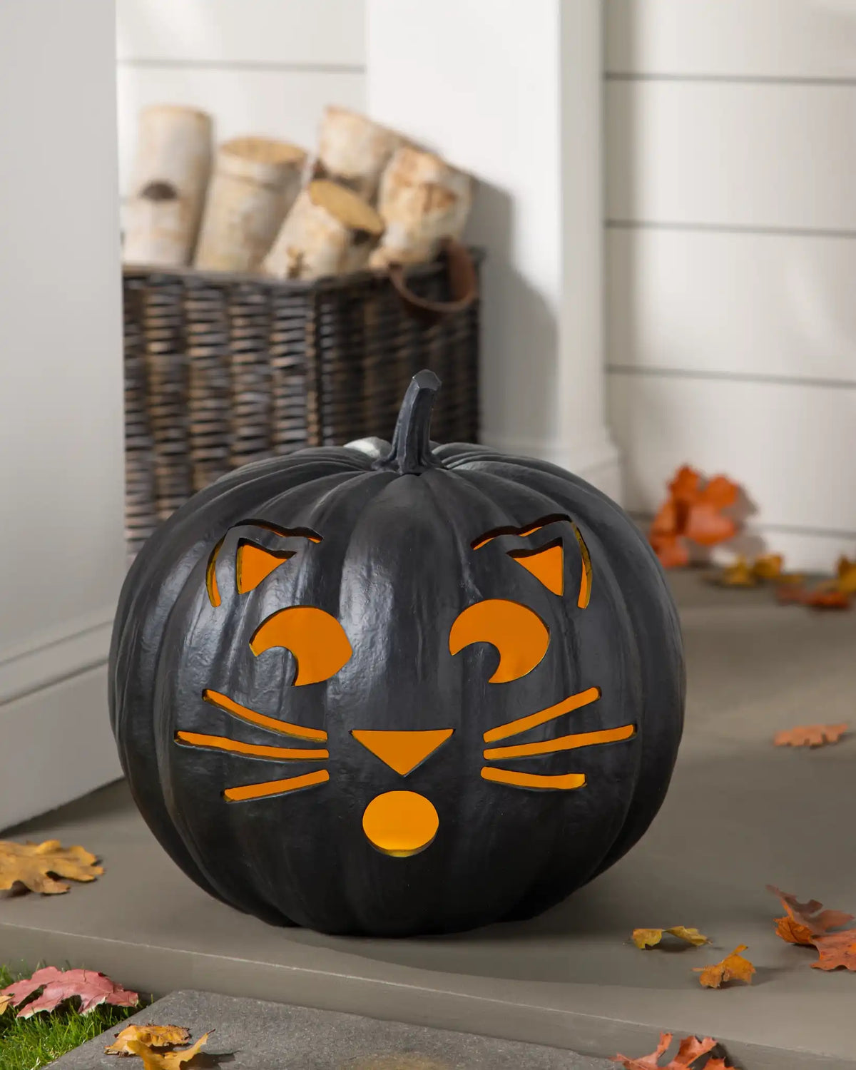 Outdoor Lit Cat-o'-Lanterns