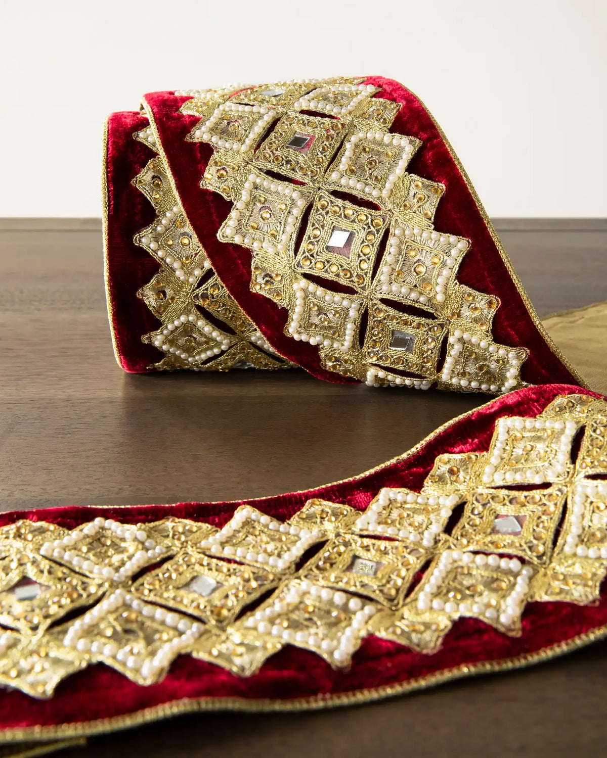 Gilded Glory Christmas Tree Ribbons