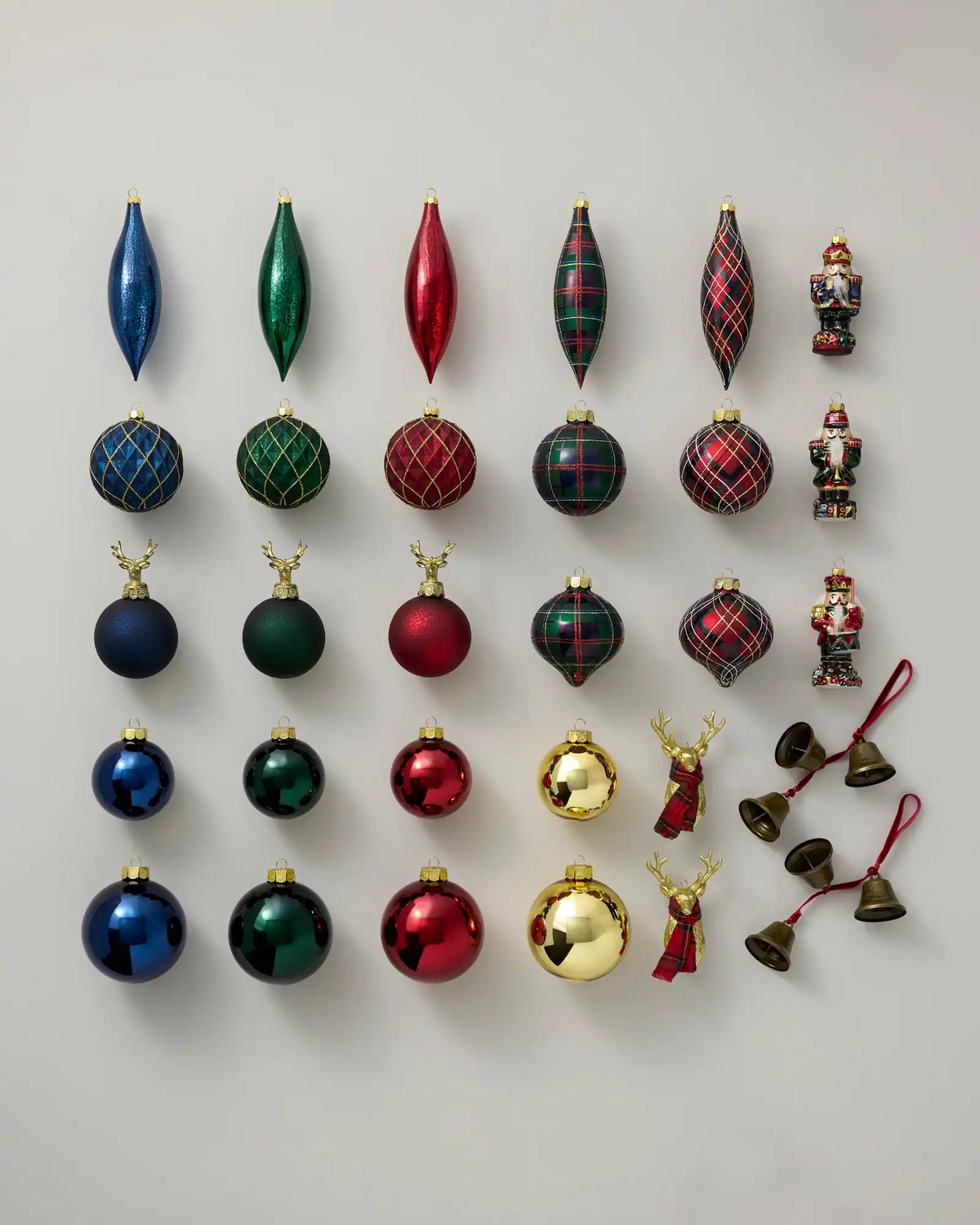 Highland Manor Ornament Collection