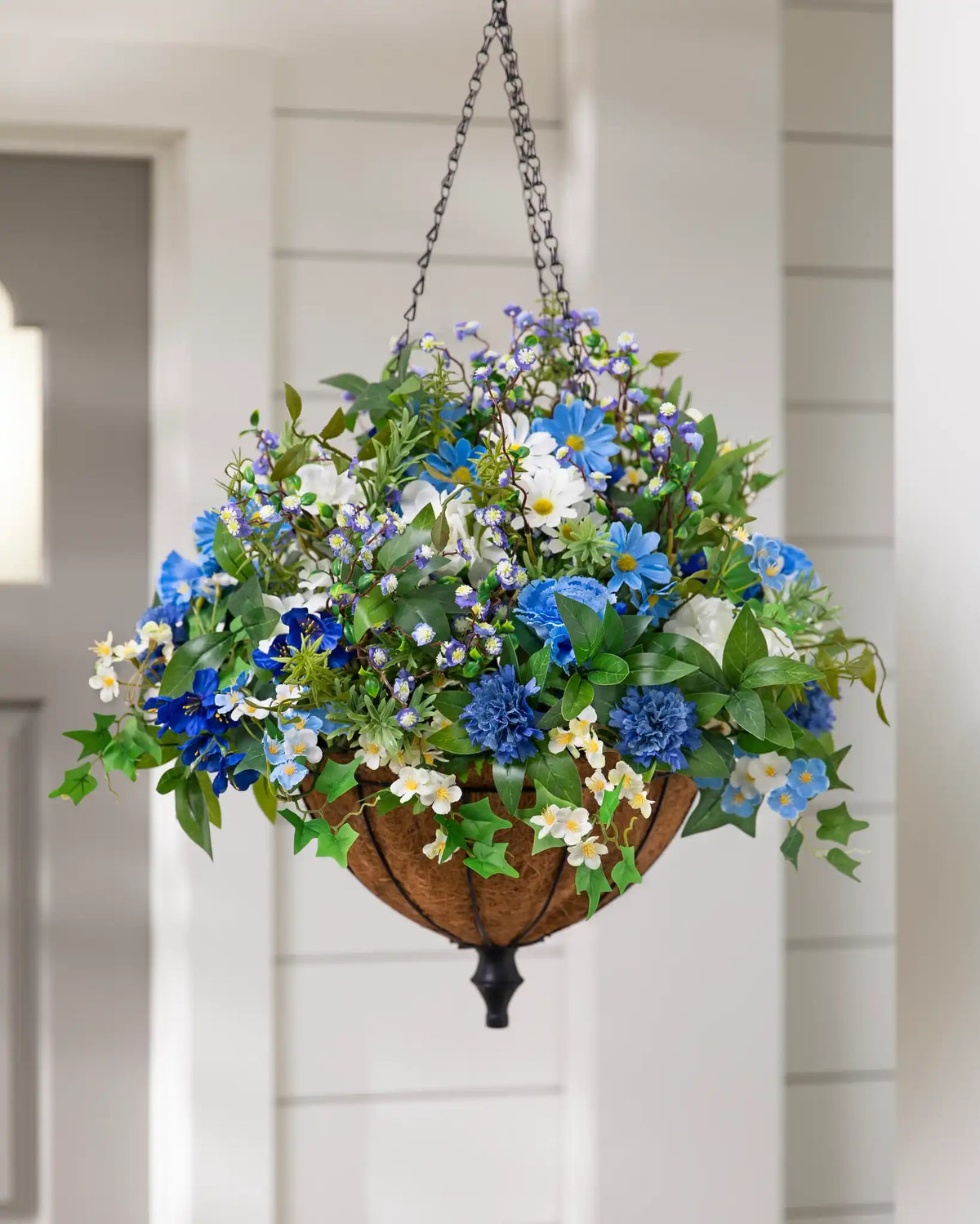 Outdoor Seaside Cottage Foliage
