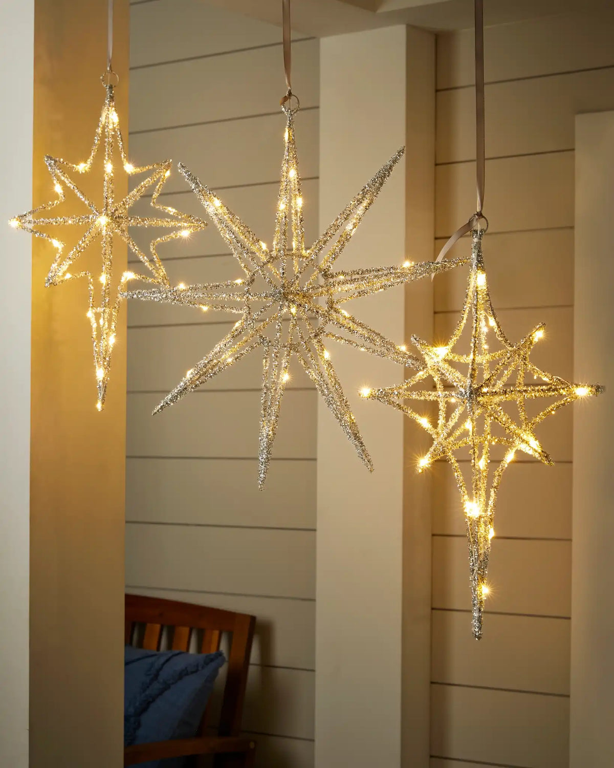 Outdoor Lit Tinsel Stars