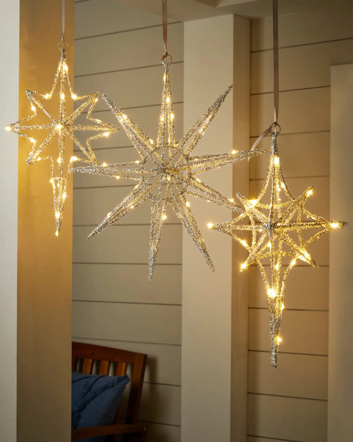 Outdoor Lit Tinsel Stars