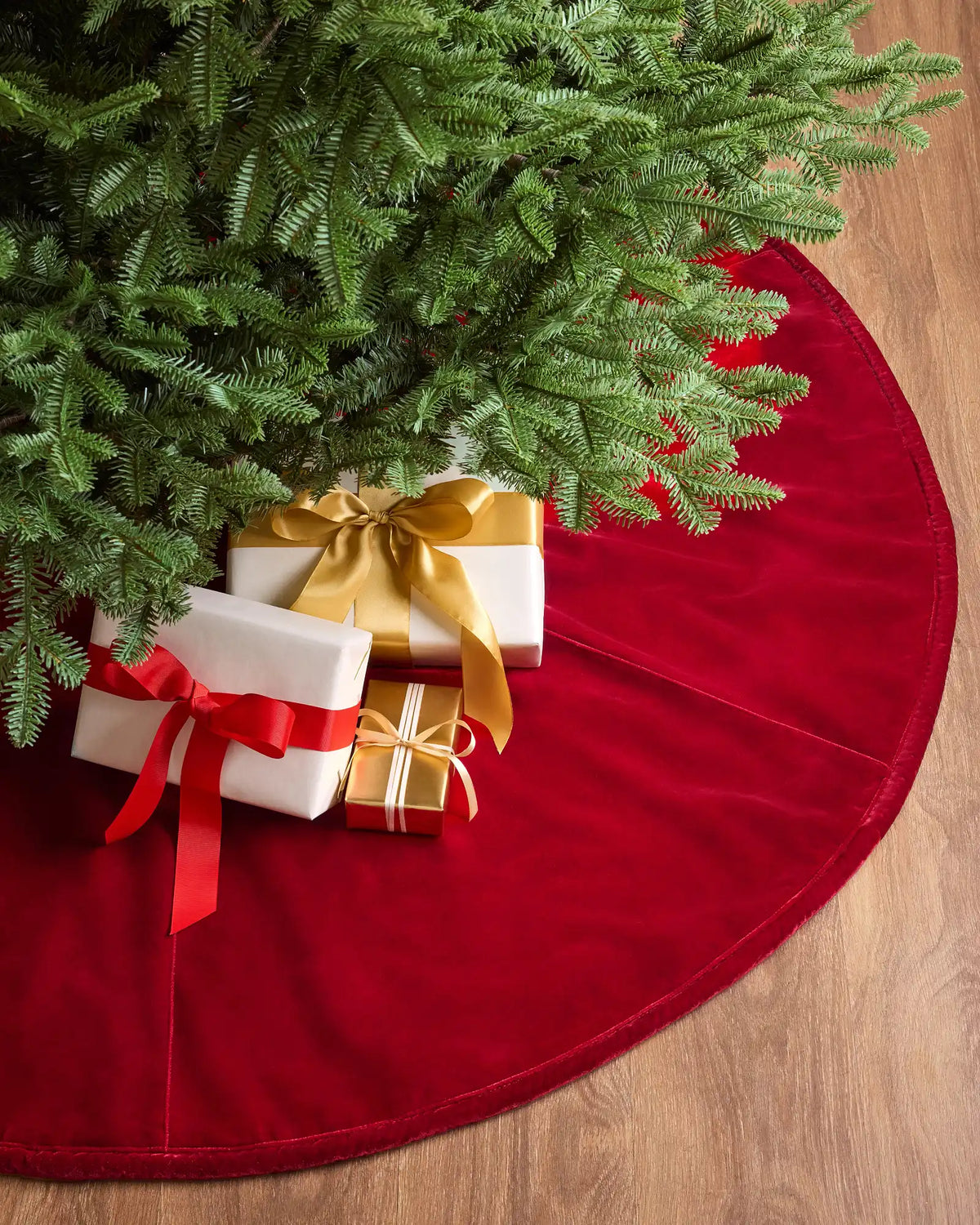 Luxe Velvet Christmas Tree Skirt