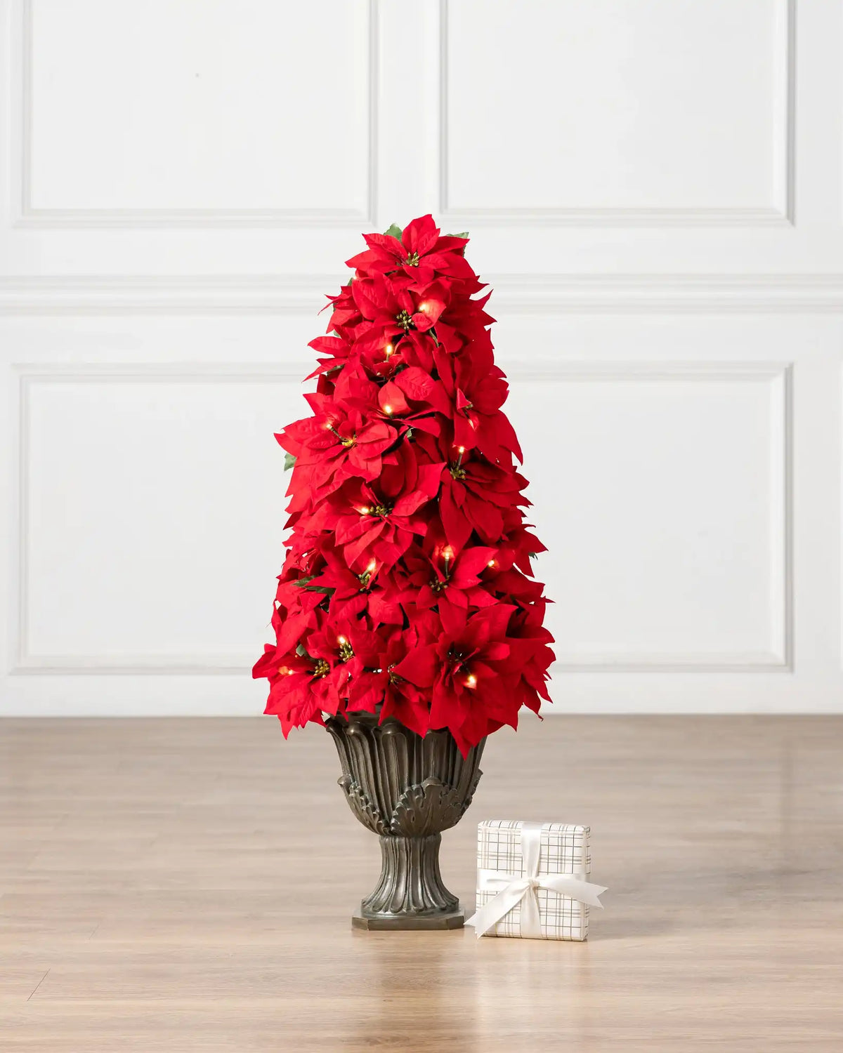 Outdoor Lit Poinsettia Celebration Foliage